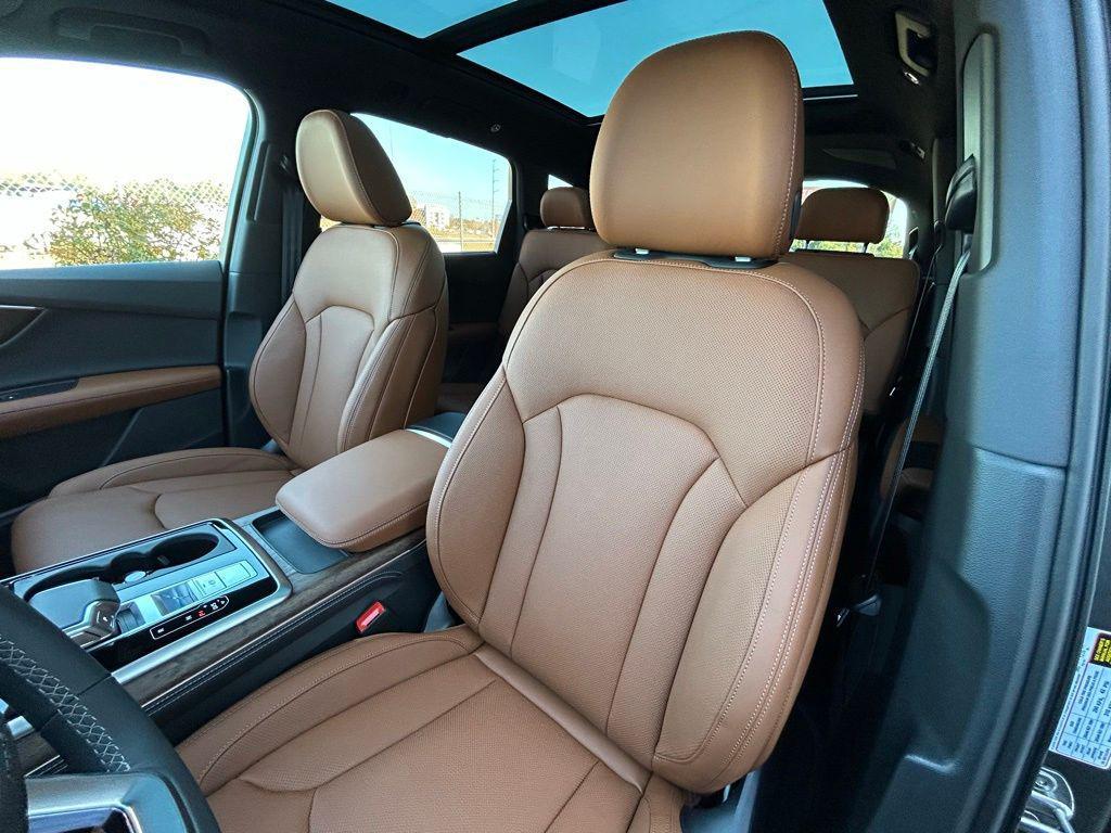 new 2026 Audi Q7 car, priced at $77,710