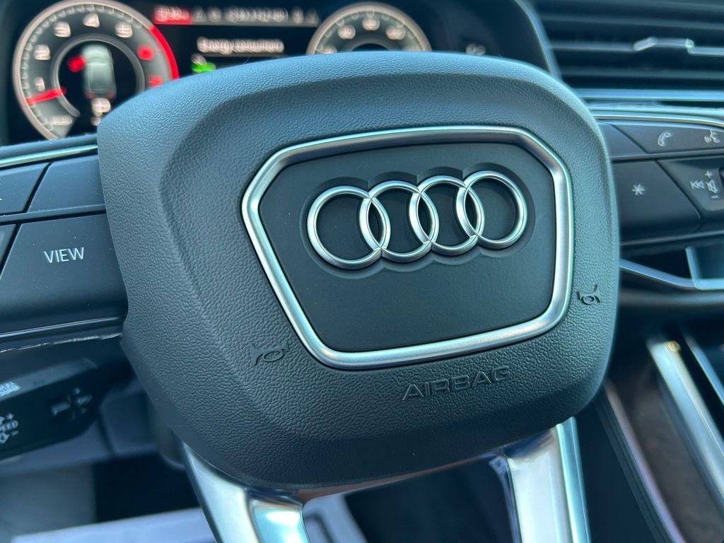 new 2026 Audi Q7 car, priced at $77,710