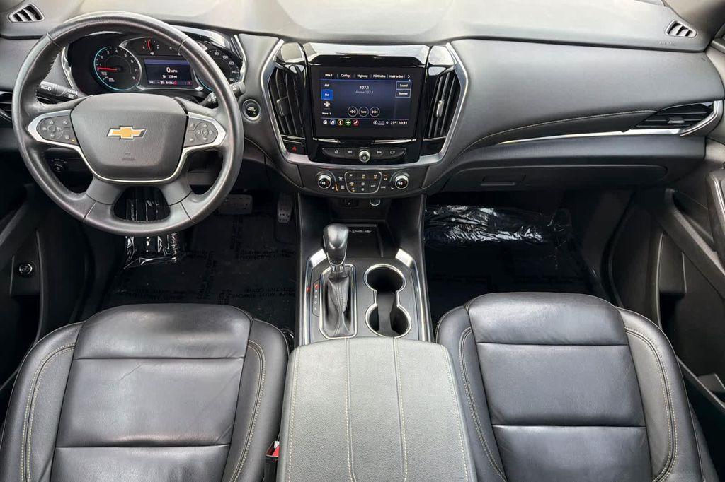 used 2022 Chevrolet Traverse car, priced at $23,999