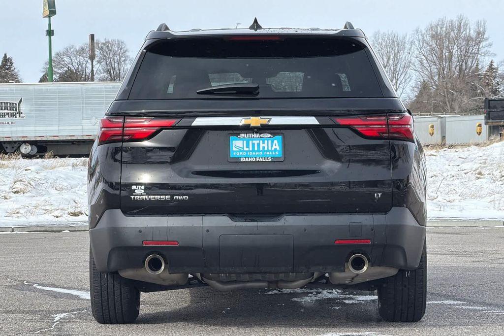 used 2022 Chevrolet Traverse car, priced at $23,999