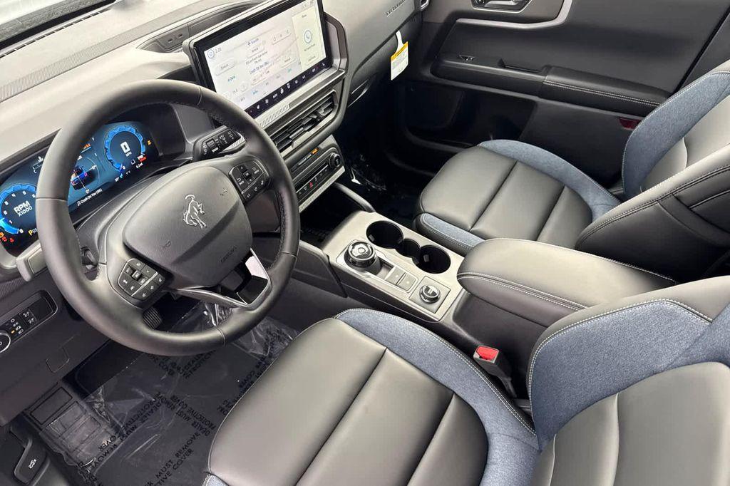 new 2025 Ford Bronco Sport car, priced at $36,955