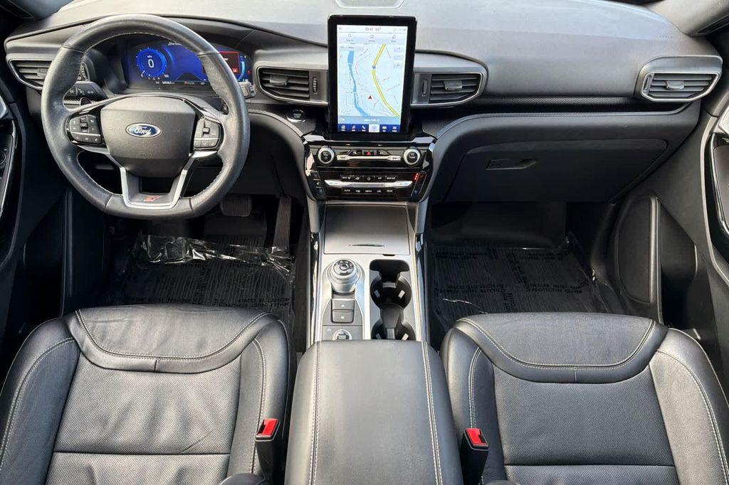 used 2023 Ford Explorer car, priced at $35,874