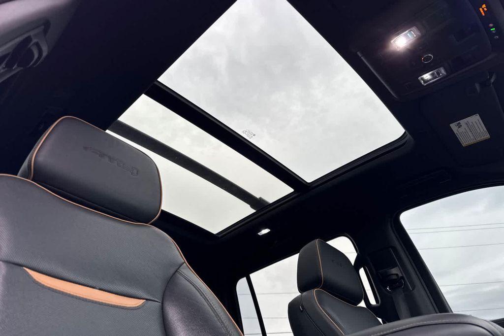 used 2023 GMC Yukon XL car, priced at $46,999