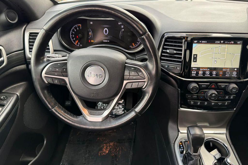 used 2020 Jeep Grand Cherokee car, priced at $15,734