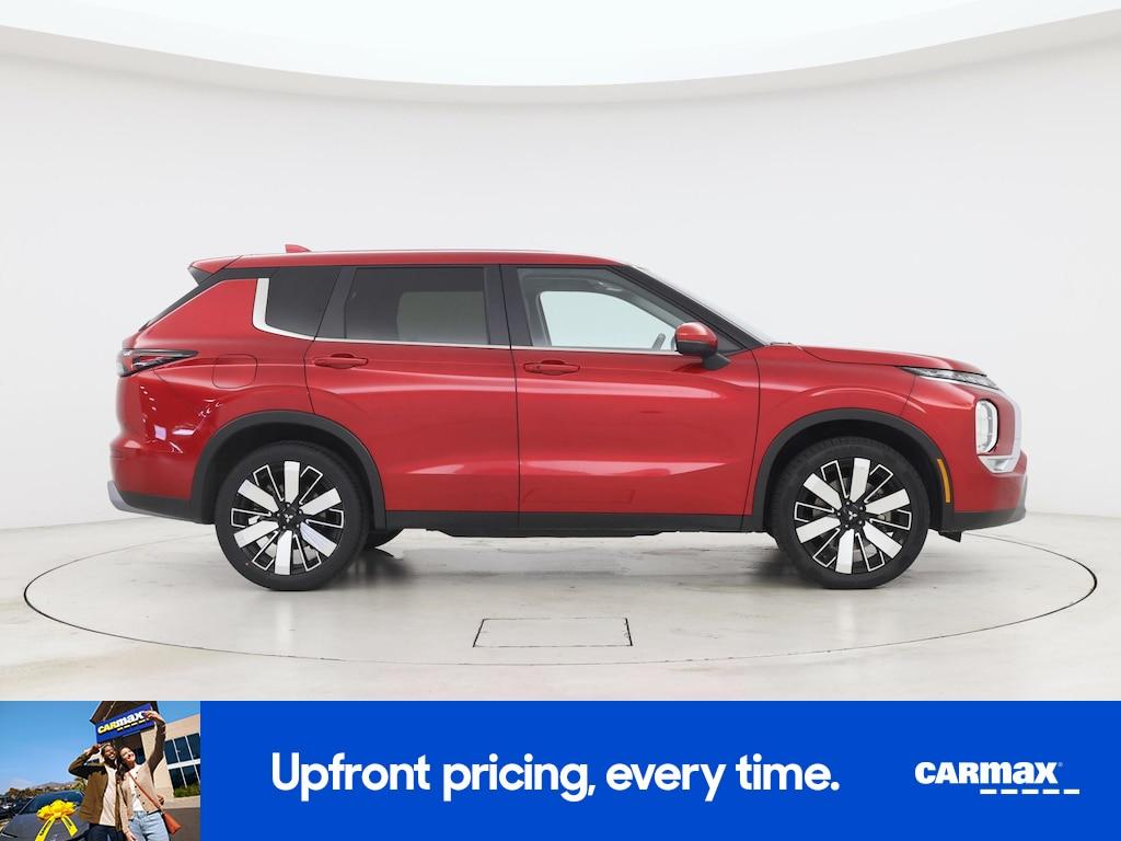 used 2025 Mitsubishi Outlander car, priced at $25,998