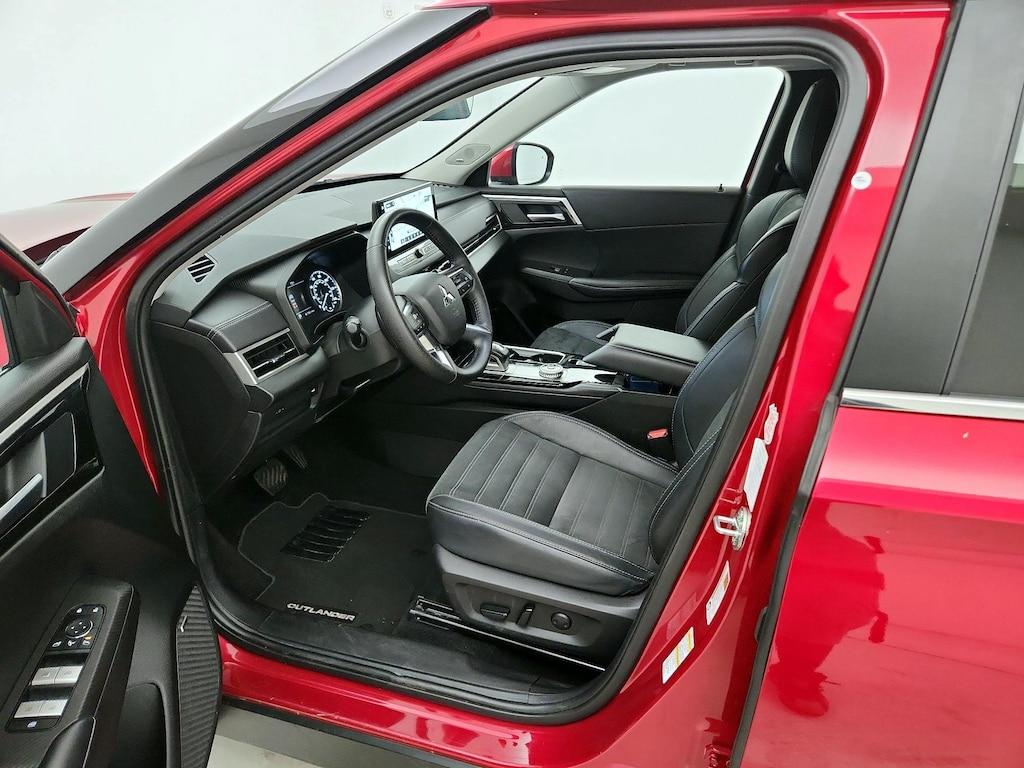 used 2025 Mitsubishi Outlander car, priced at $25,998