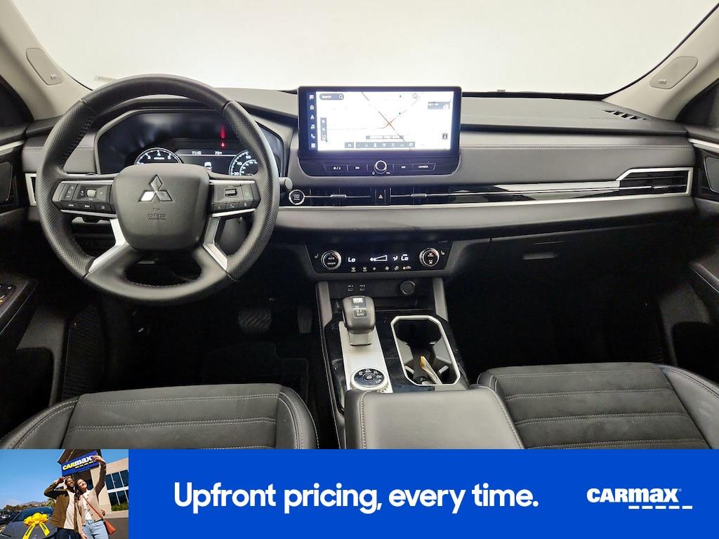 used 2025 Mitsubishi Outlander car, priced at $25,998