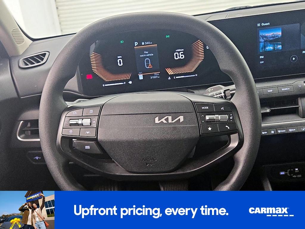 used 2025 Kia K4 car, priced at $21,998