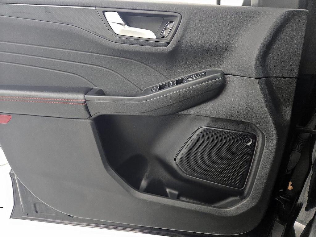 used 2023 Ford Escape car, priced at $20,998