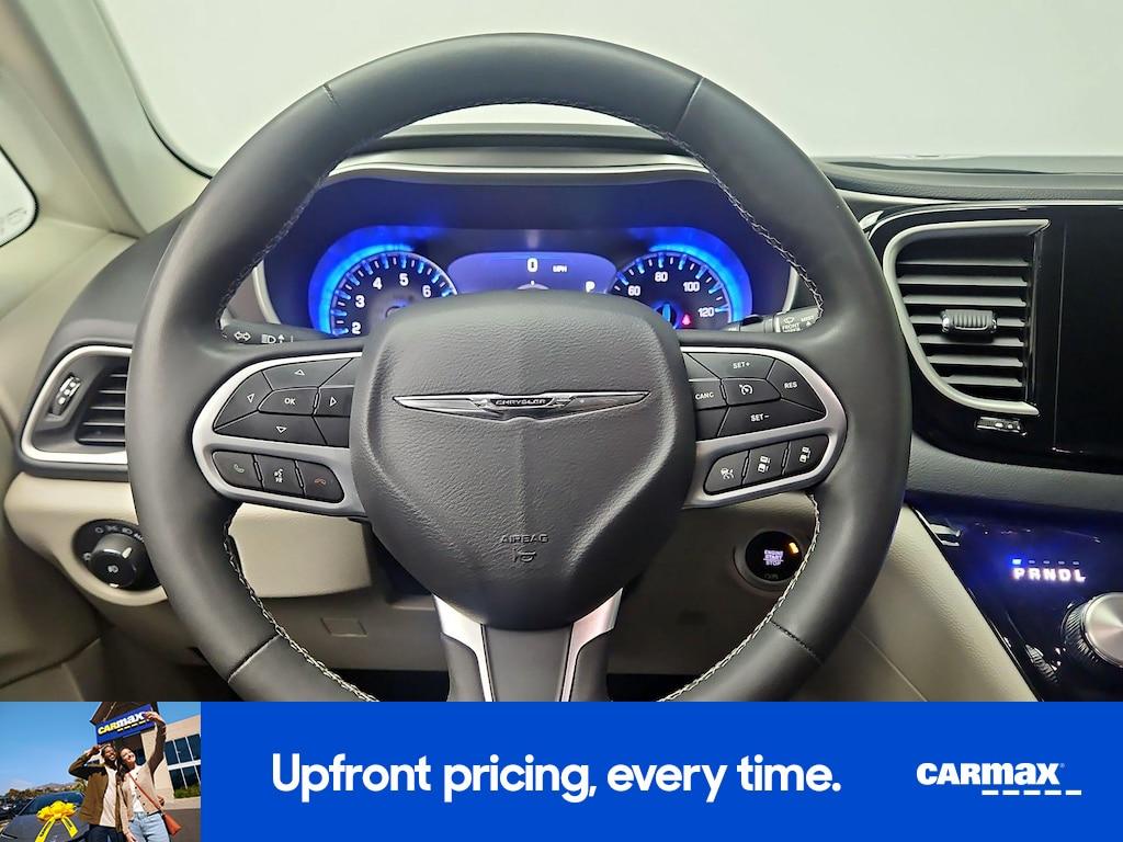 used 2023 Chrysler Pacifica car, priced at $25,998