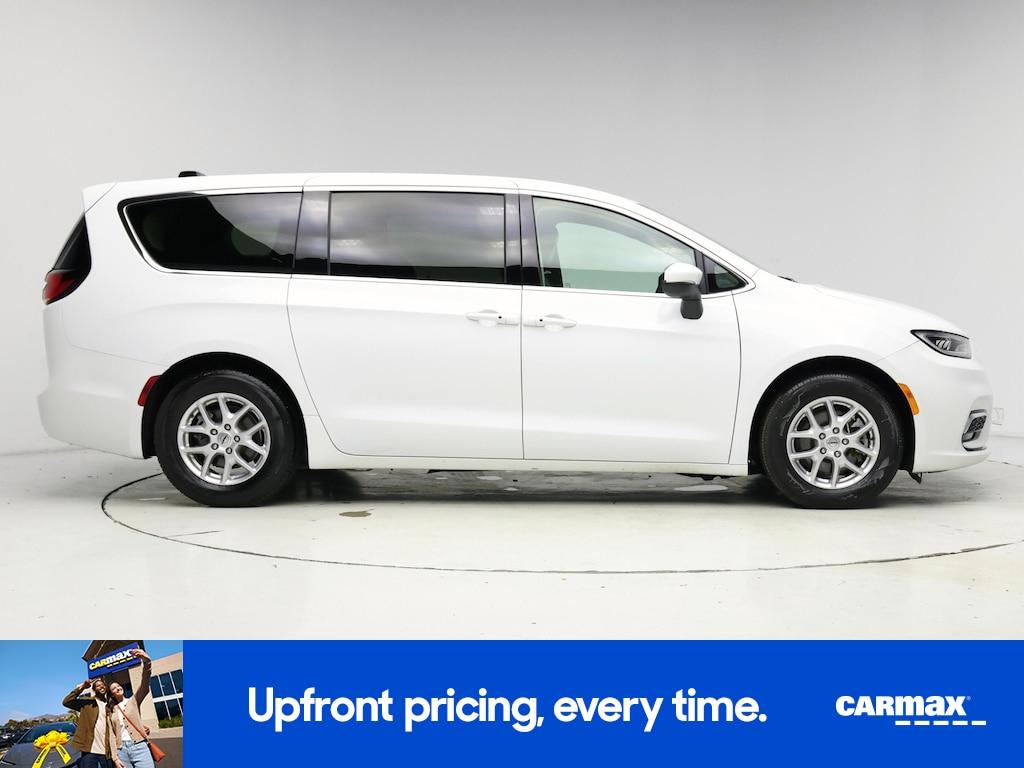 used 2023 Chrysler Pacifica car, priced at $23,998
