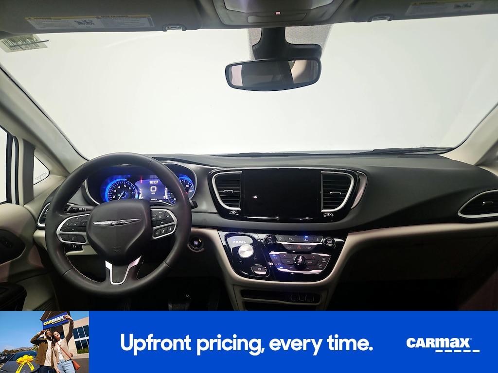 used 2023 Chrysler Pacifica car, priced at $23,998