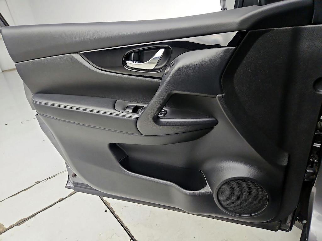 used 2022 Nissan Rogue Sport car, priced at $21,998
