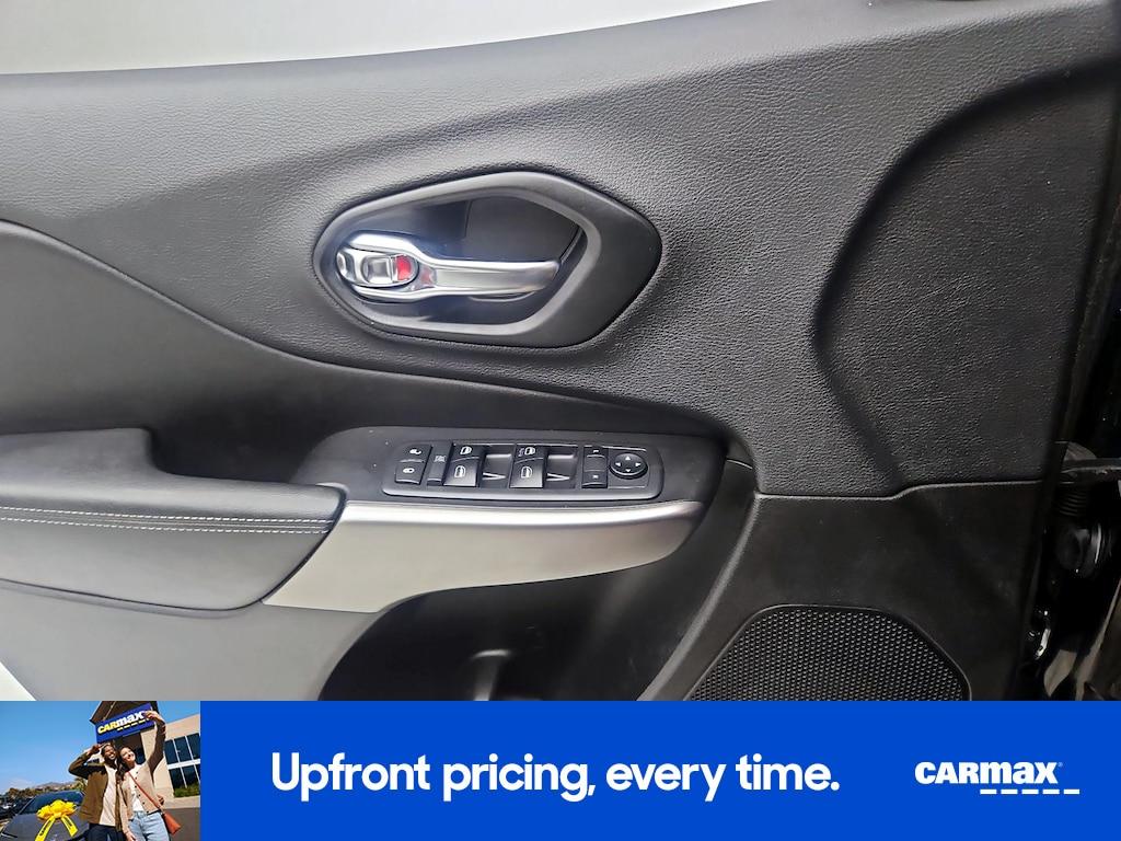 used 2019 Jeep Cherokee car, priced at $16,998