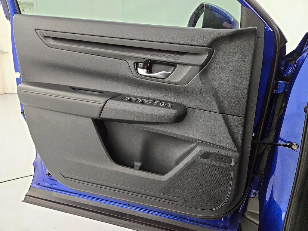 used 2025 Honda CR-V car, priced at $27,998