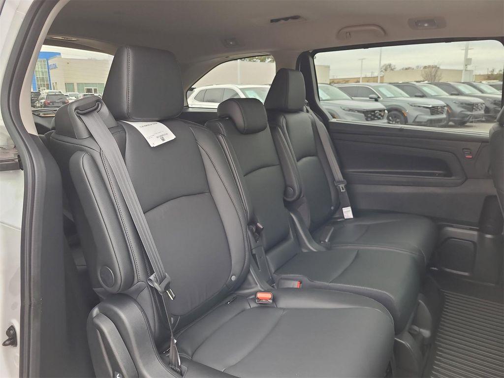 new 2026 Honda Odyssey car, priced at $42,164
