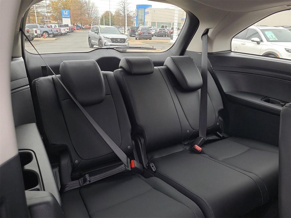 new 2026 Honda Odyssey car, priced at $42,164