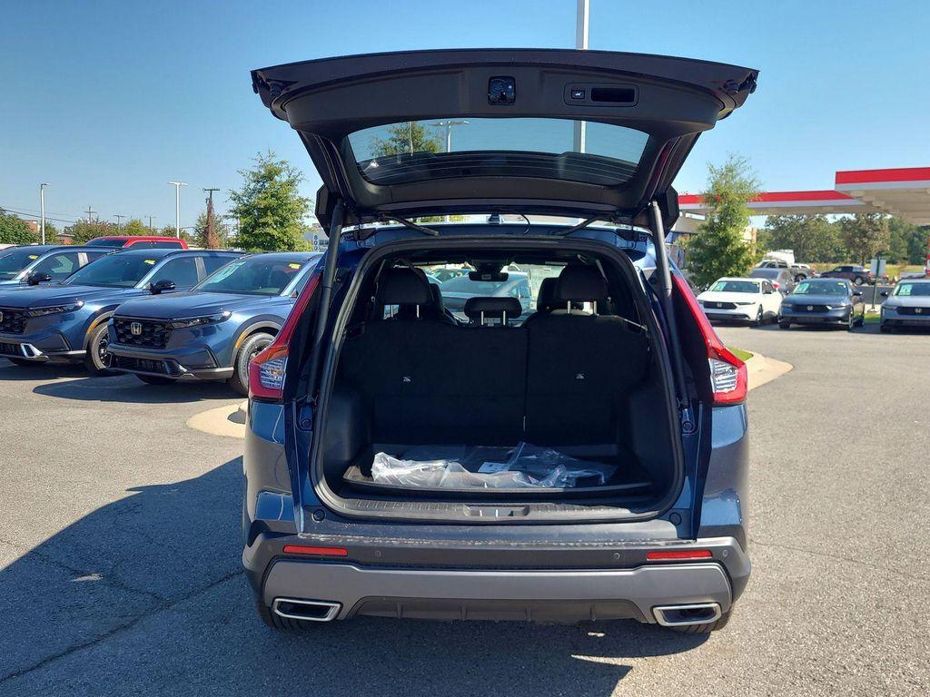 new 2026 Honda CR-V Hybrid car, priced at $39,684