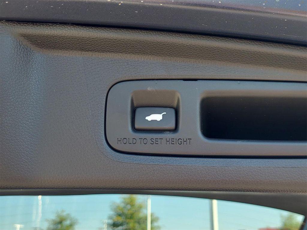 new 2026 Honda CR-V Hybrid car, priced at $41,675