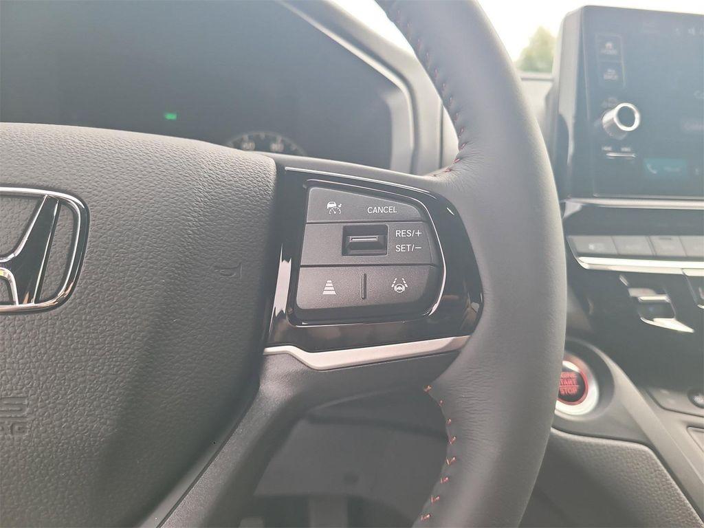 new 2026 Honda Odyssey car, priced at $46,395