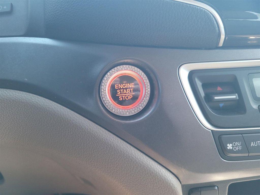 used 2022 Honda Pilot car, priced at $26,312