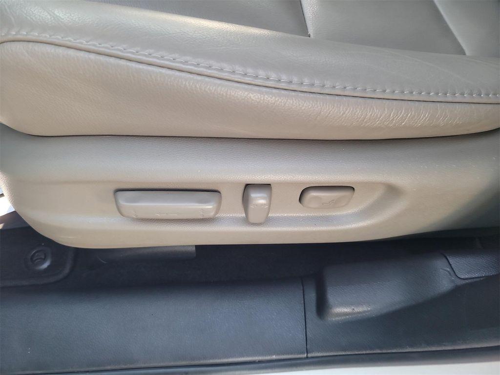 used 2022 Honda Pilot car, priced at $26,312