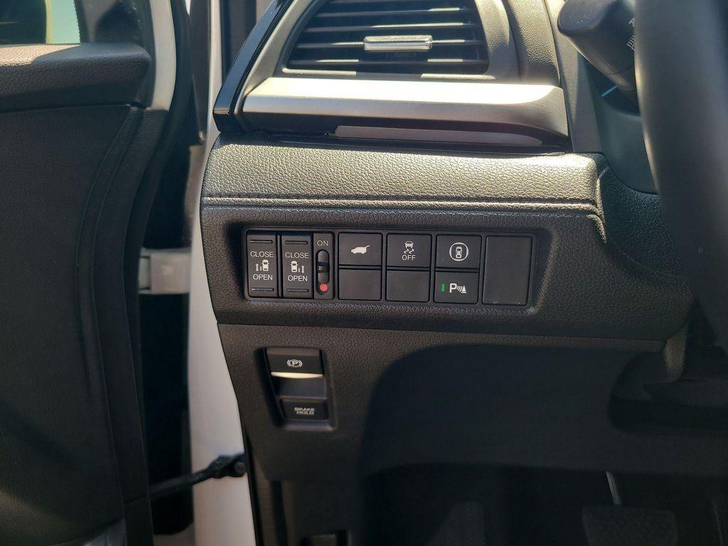 used 2021 Honda Odyssey car, priced at $25,528