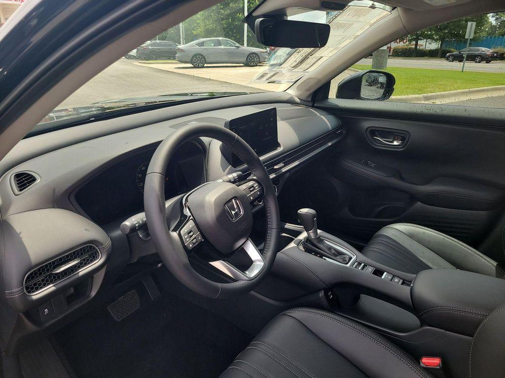 new 2027 Honda HR-V car, priced at $30,943