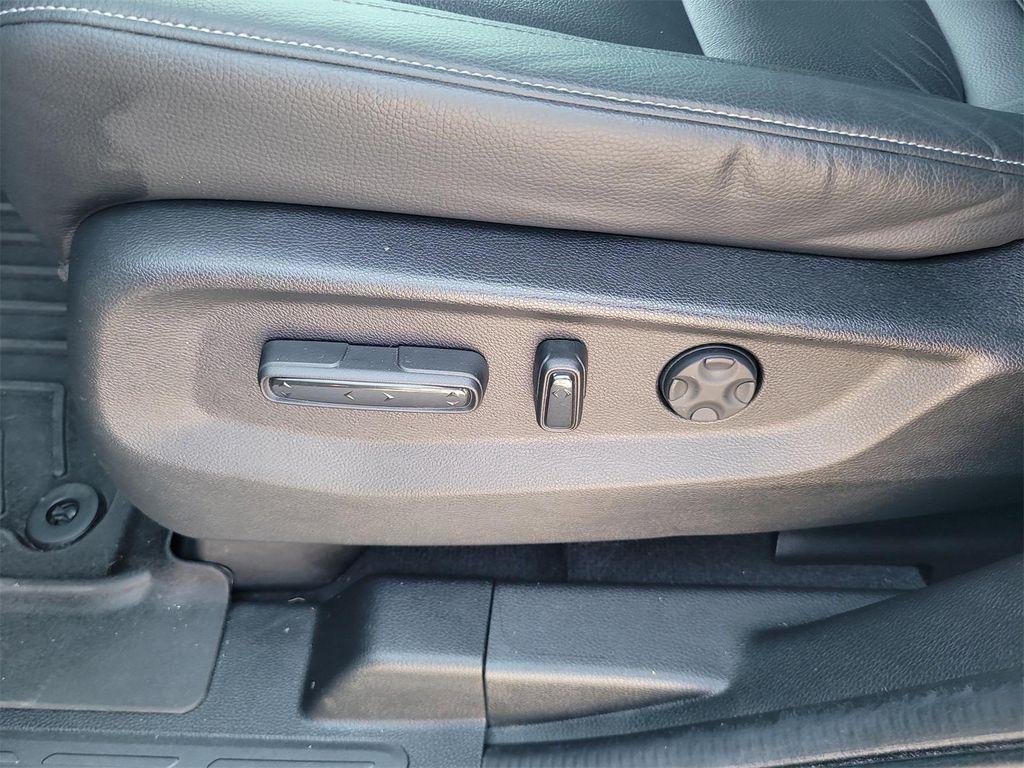 used 2024 Honda Odyssey car, priced at $39,333