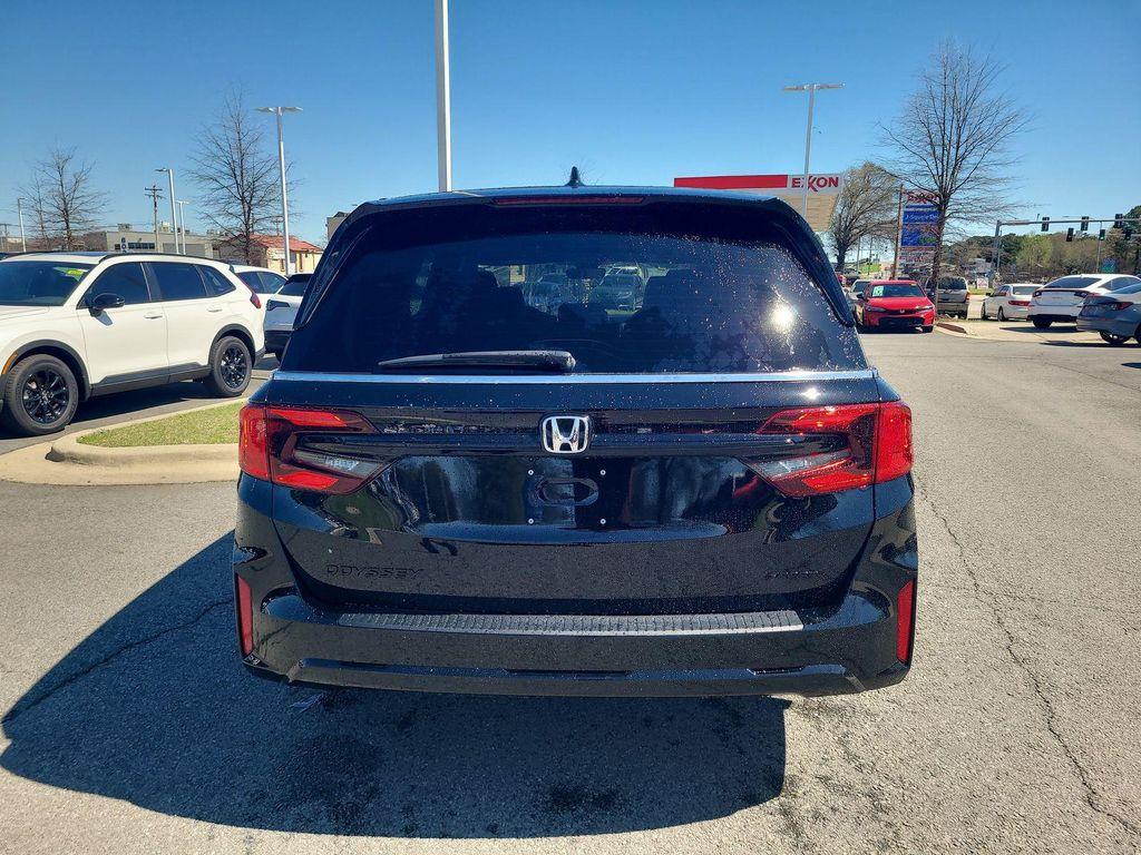 new 2026 Honda Odyssey car, priced at $44,390