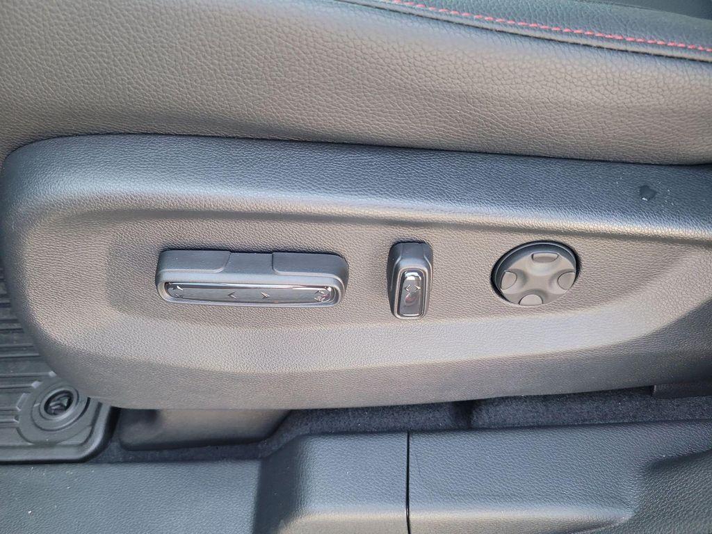 new 2026 Honda Odyssey car, priced at $44,390