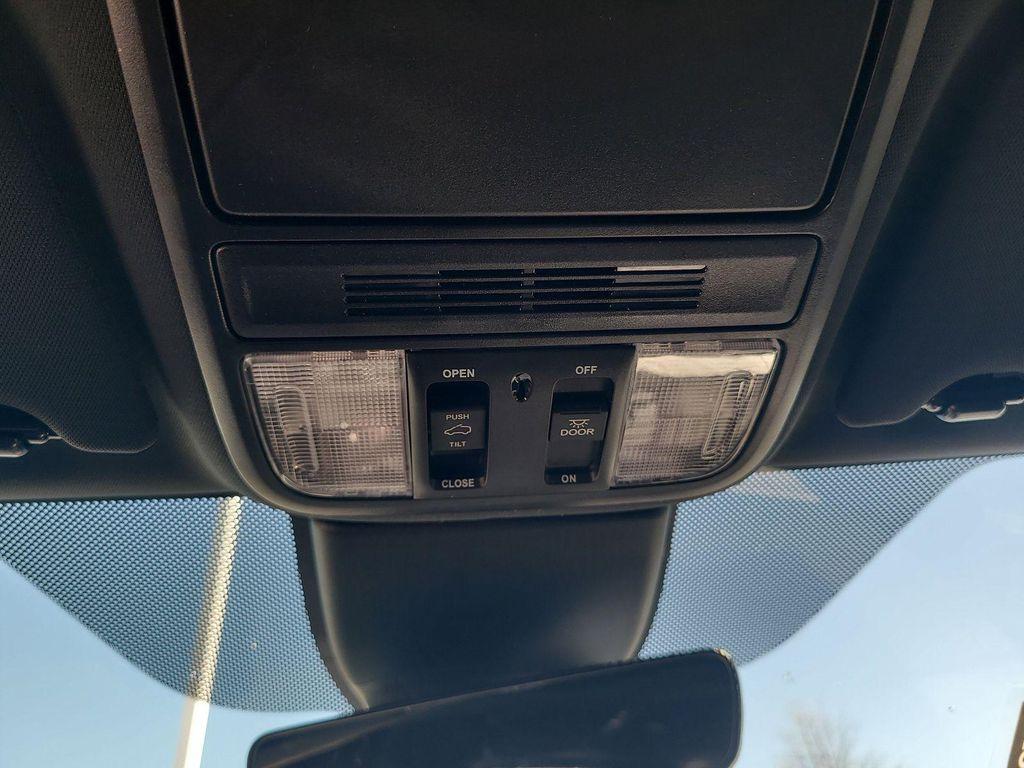 new 2026 Honda Odyssey car, priced at $44,390