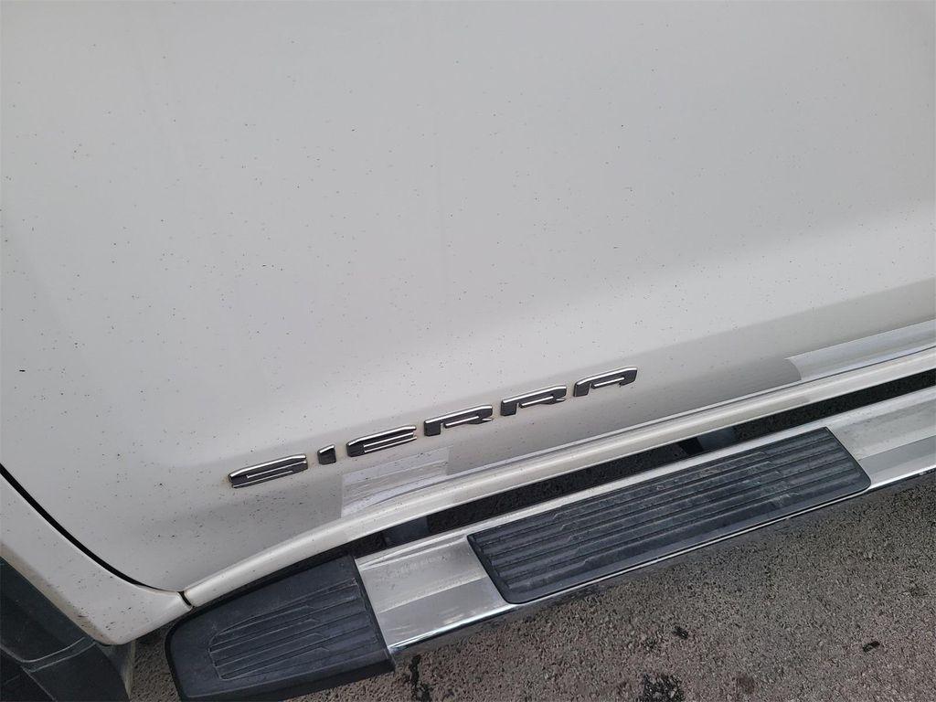 used 2022 GMC Sierra 1500 car, priced at $38,016