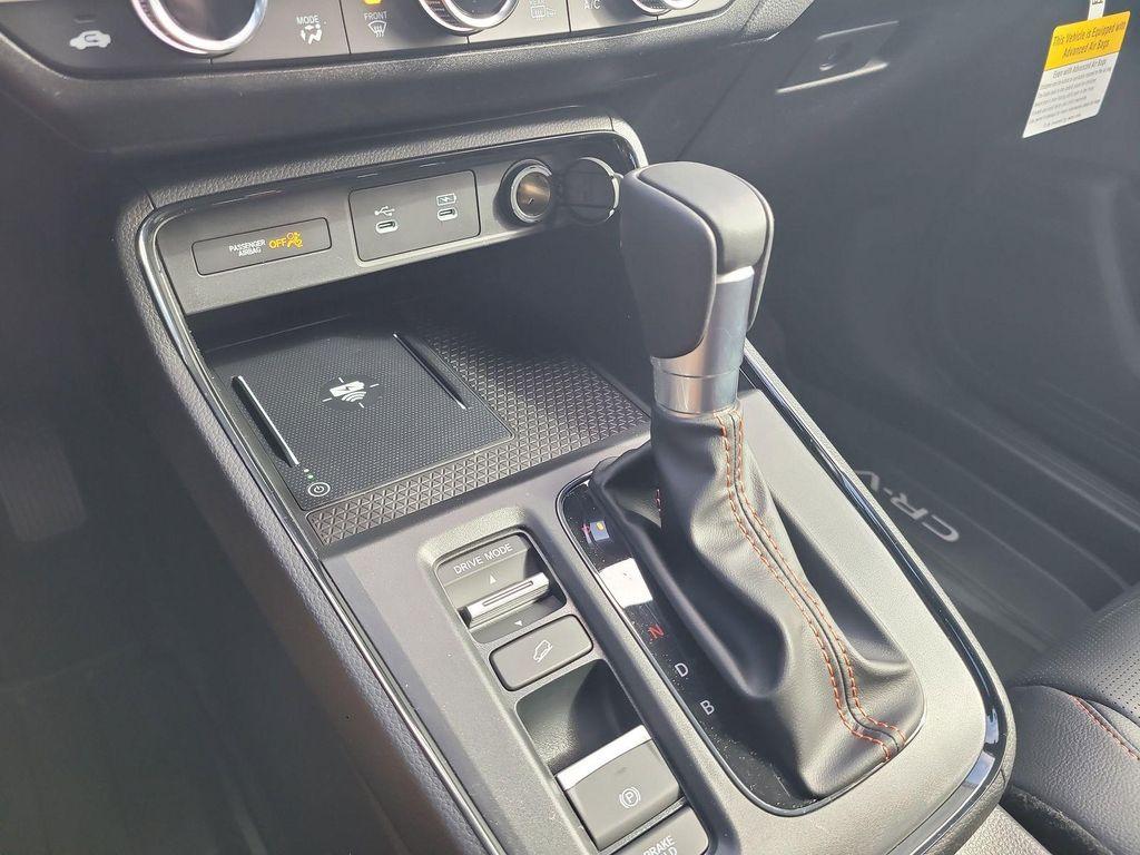 new 2026 Honda CR-V Hybrid car, priced at $41,675