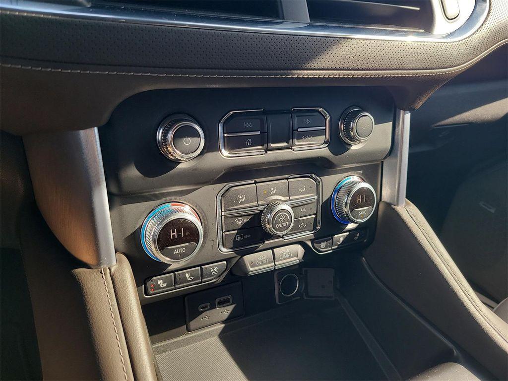 used 2021 GMC Yukon XL car, priced at $44,343