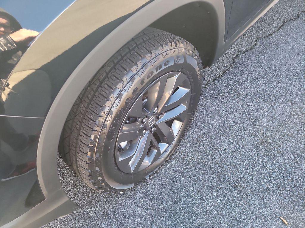 used 2025 Honda Ridgeline car, priced at $35,489