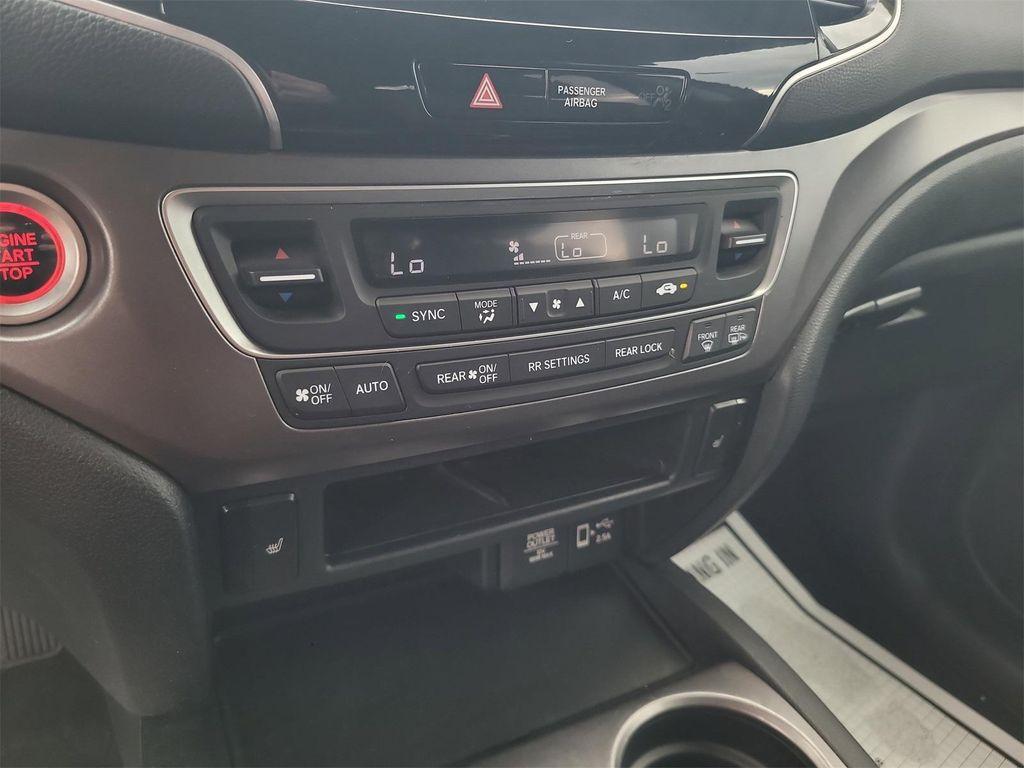 used 2021 Honda Pilot car, priced at $26,265