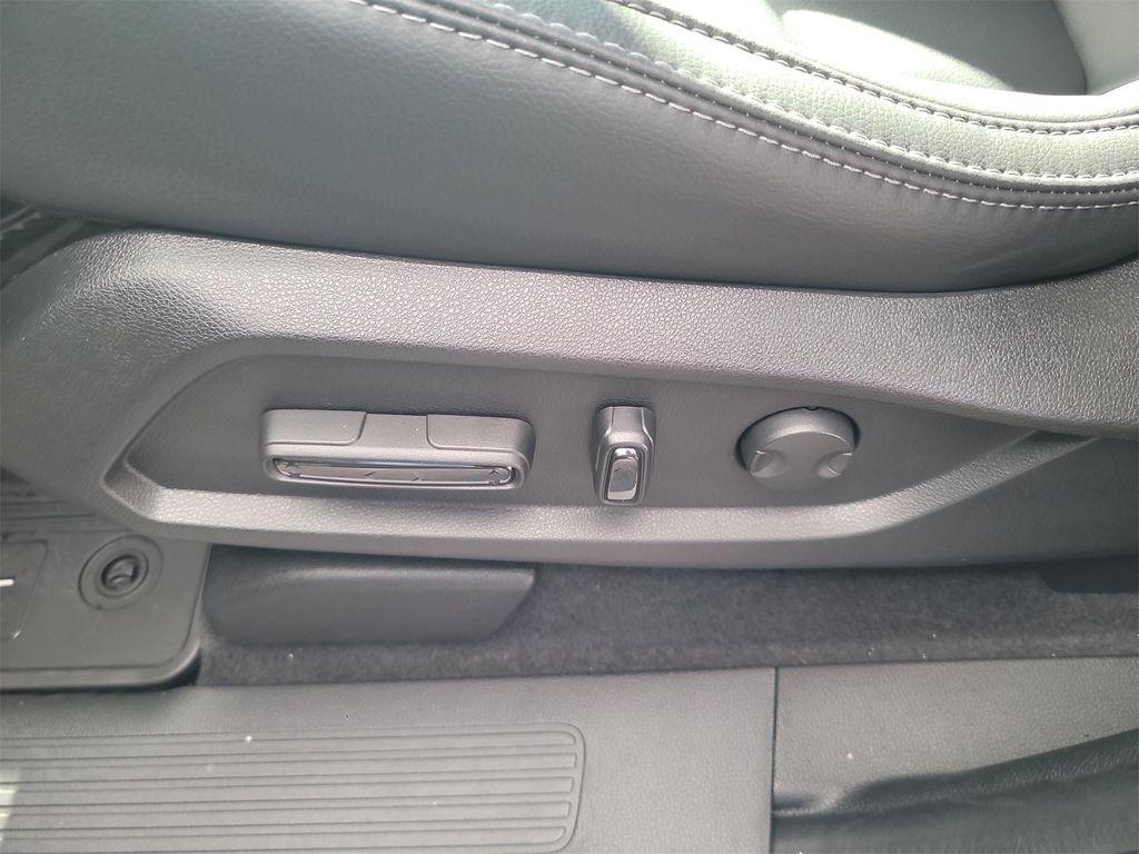 new 2025 Honda Pilot car, priced at $45,450