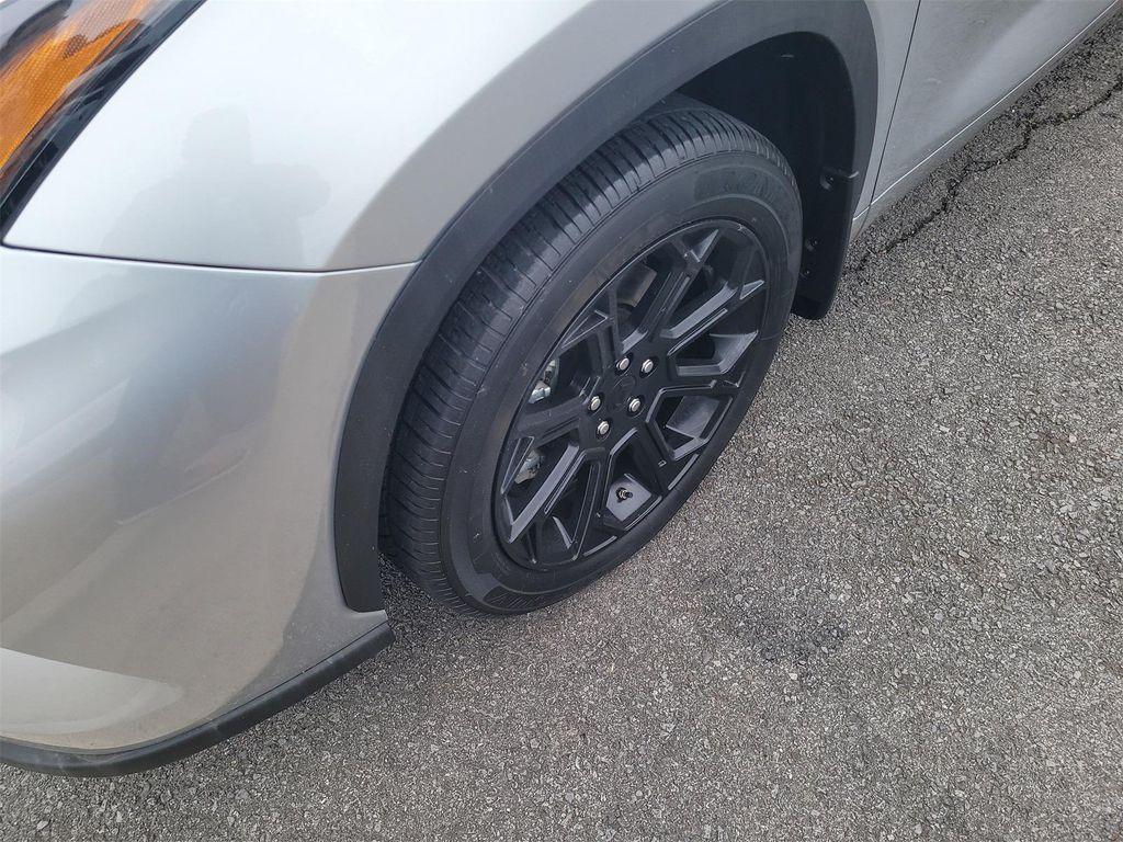 used 2023 Toyota Highlander car, priced at $30,176