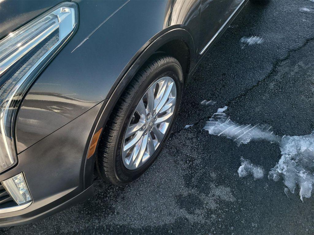 used 2017 Cadillac XT5 car, priced at $19,175