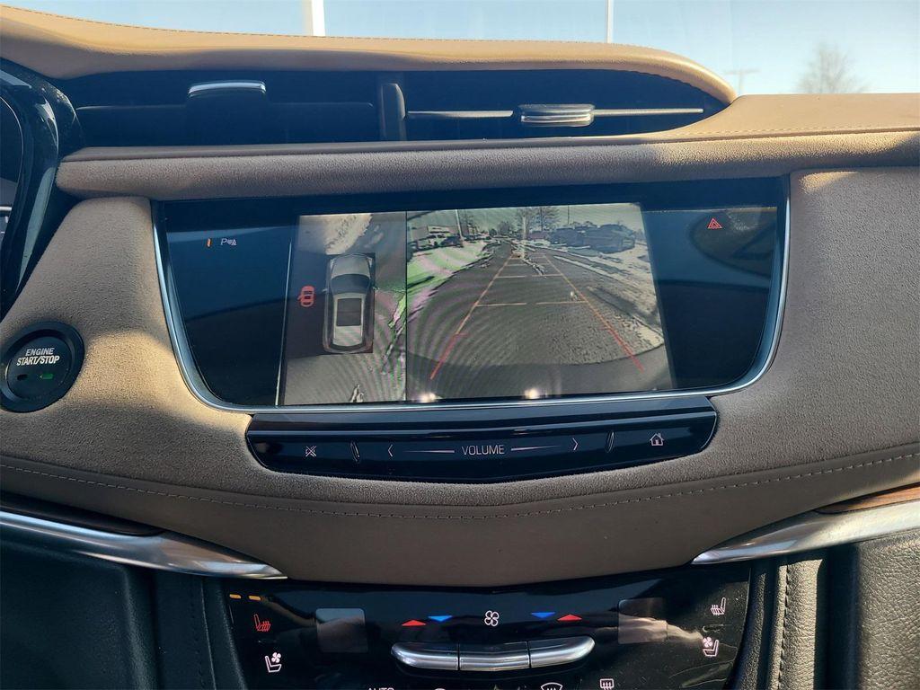 used 2017 Cadillac XT5 car, priced at $19,175