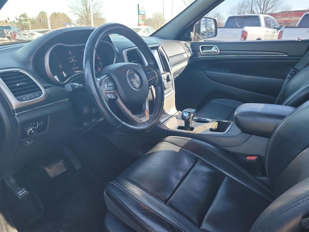 used 2014 Jeep Grand Cherokee car, priced at $11,897