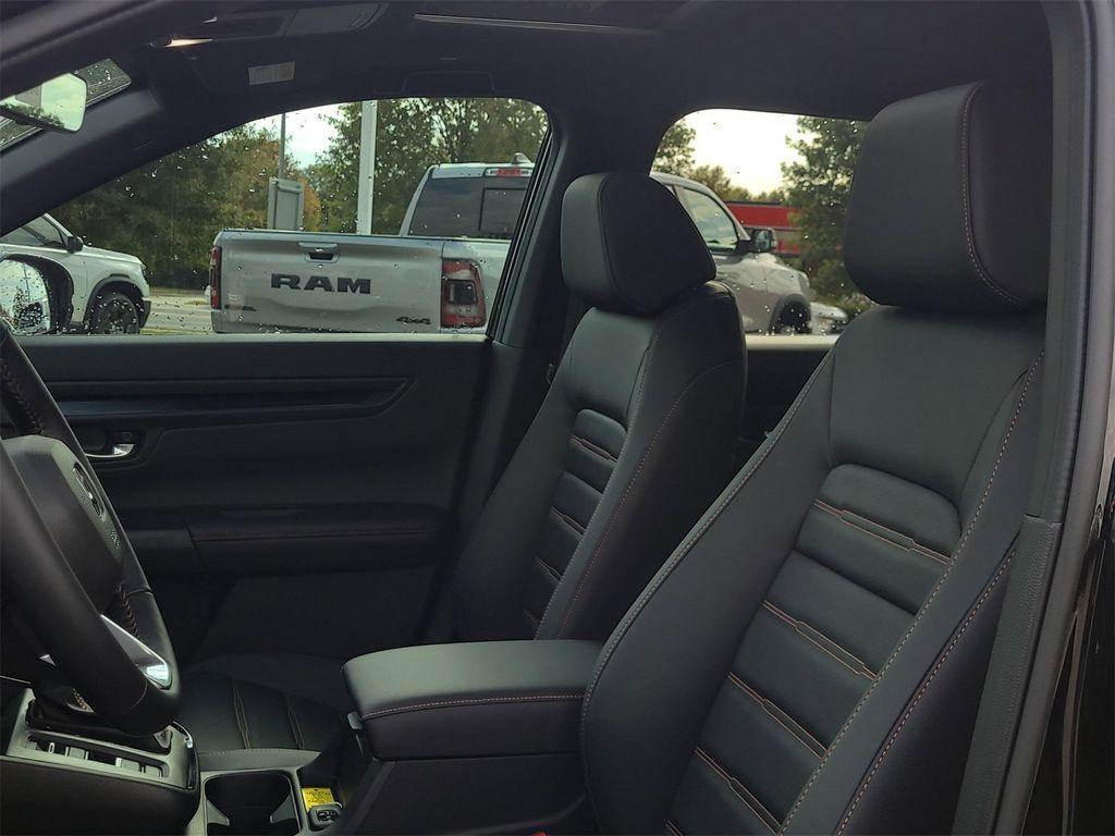 new 2026 Honda CR-V Hybrid car, priced at $40,175