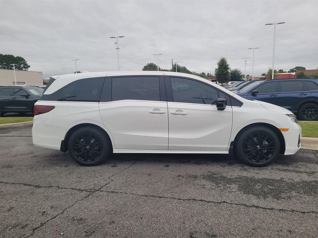 new 2026 Honda Odyssey car, priced at $45,845