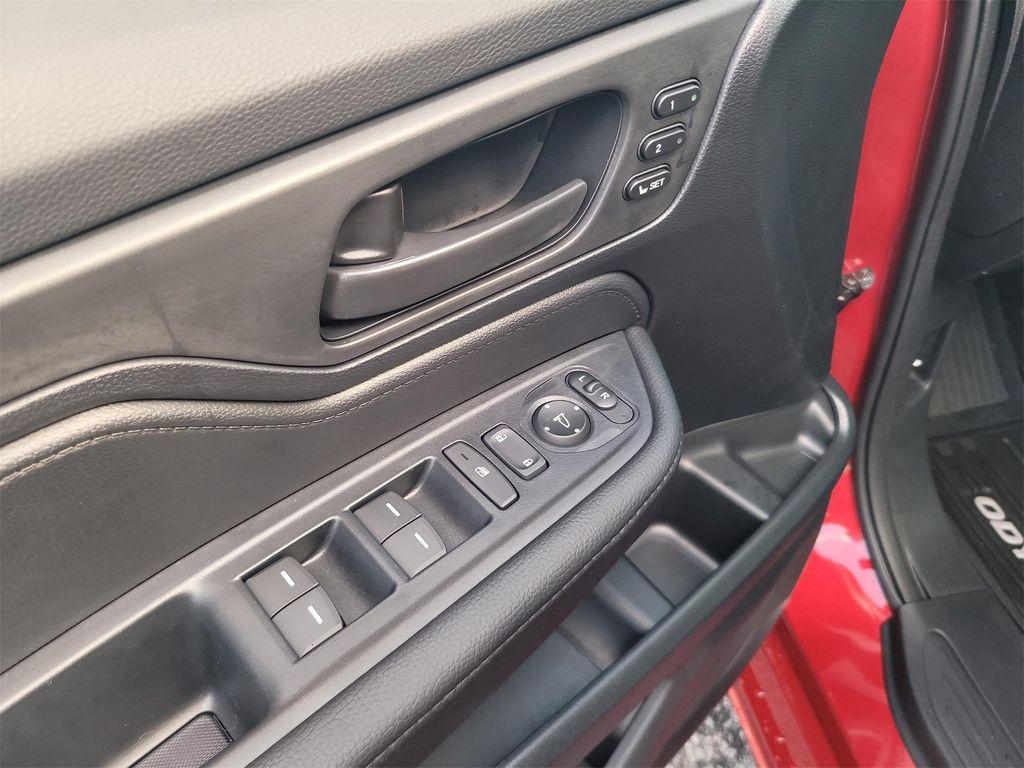 new 2026 Honda Odyssey car, priced at $45,845