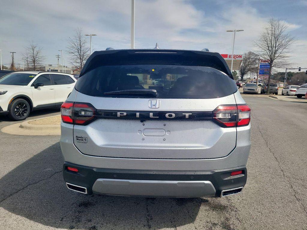 new 2026 Honda Pilot car, priced at $46,740