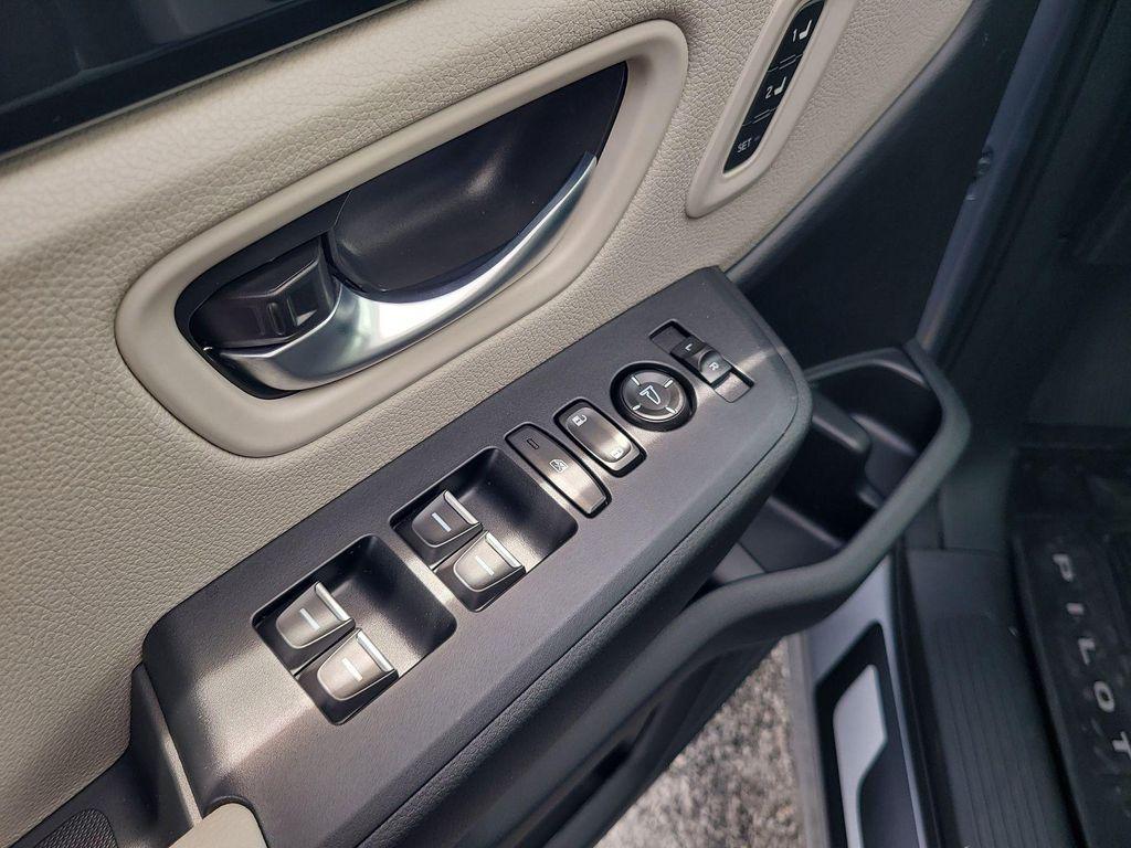 new 2026 Honda Pilot car, priced at $46,740