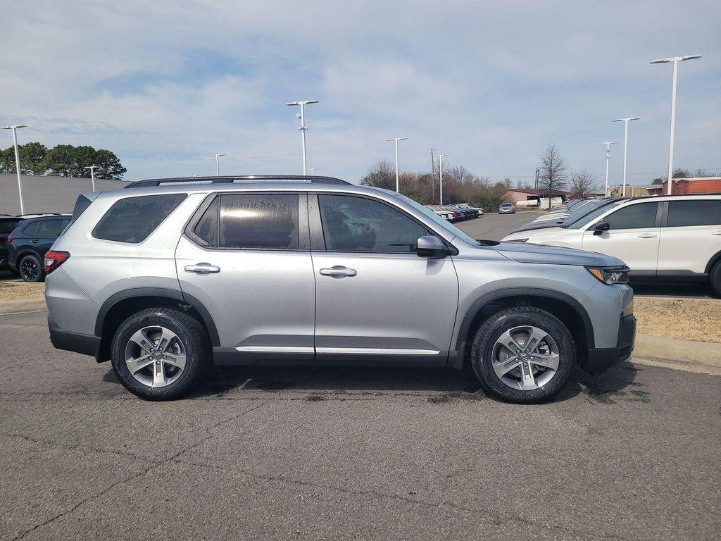 new 2026 Honda Pilot car, priced at $46,740