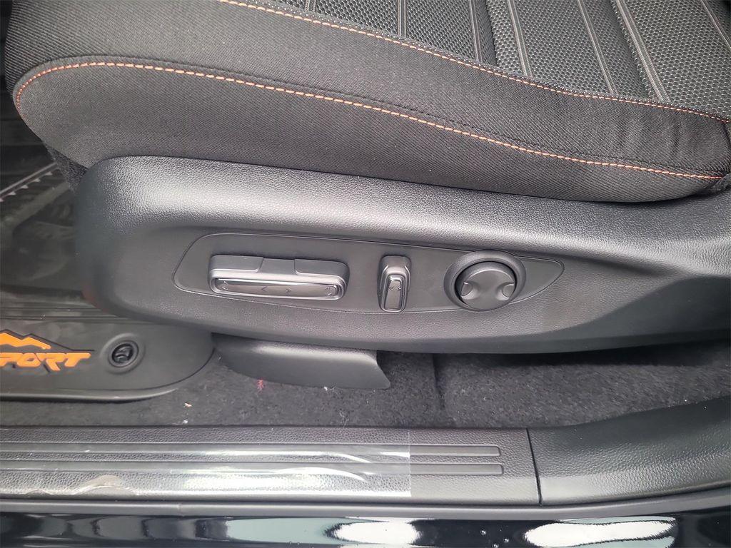 new 2026 Honda CR-V Hybrid car, priced at $40,250