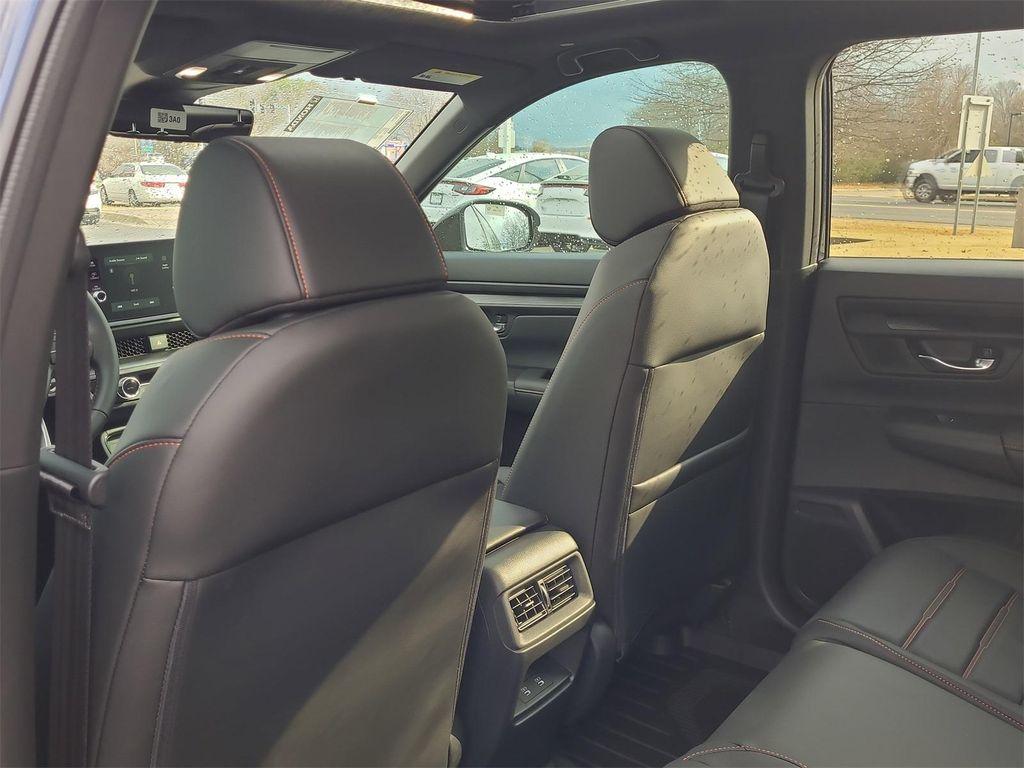 new 2026 Honda CR-V Hybrid car, priced at $40,175